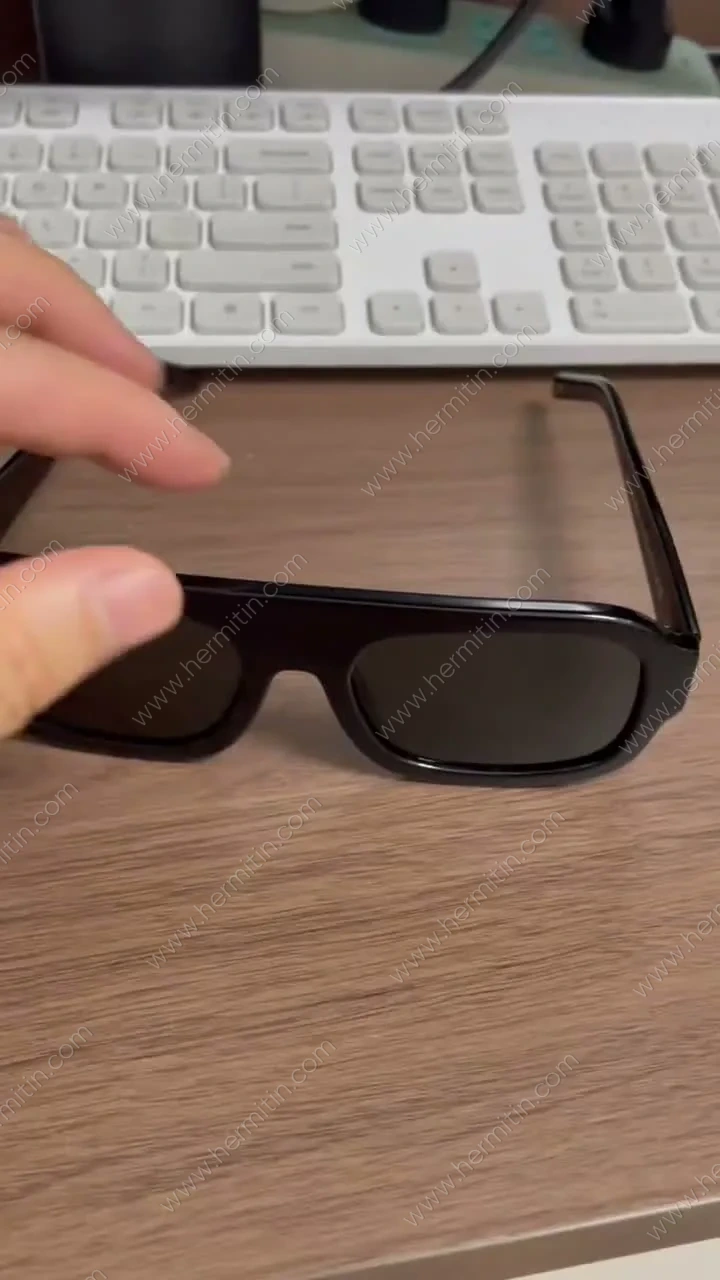 Sunglasses Bulk Production Sample — Custom Eyewear Branding Prototype (LOG #3889)