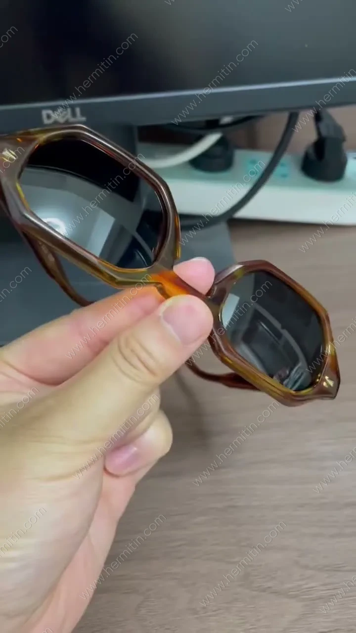 Sunglasses Bulk Production Sample — Custom Eyewear Branding Prototype (LOG #3871)