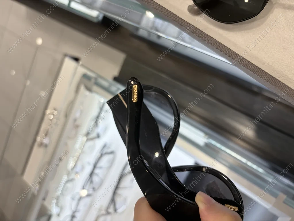 Bespoke Custom Eyewear with Metal Logo — Custom Eyewear Branding Prototype (LOG #3888)