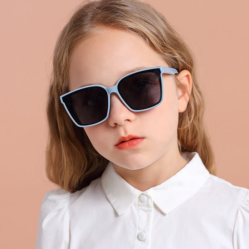 TPEE Kids Sunglasses Trendy 2025 Kids Square Sunglasses Frame Custom Logo Sun Shades Glasses for Children Girls Boys Custom Eyewear