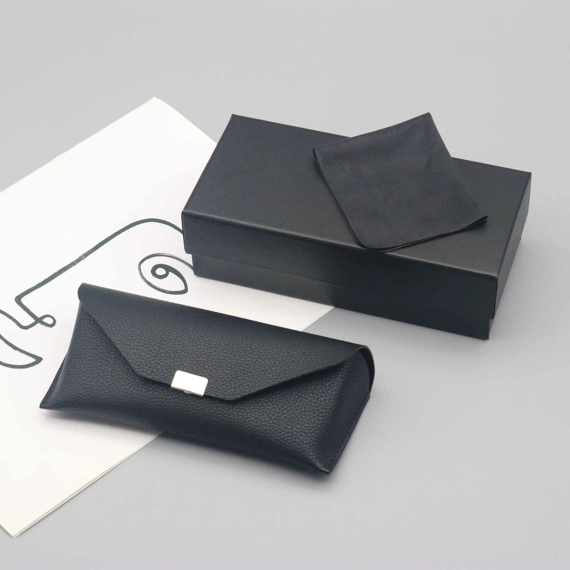   Luxury Leather Eyeglass Case Set 4PCS – Portable Glasses Organizer with Flip-Top Box, Gift Packaging - Details 7
