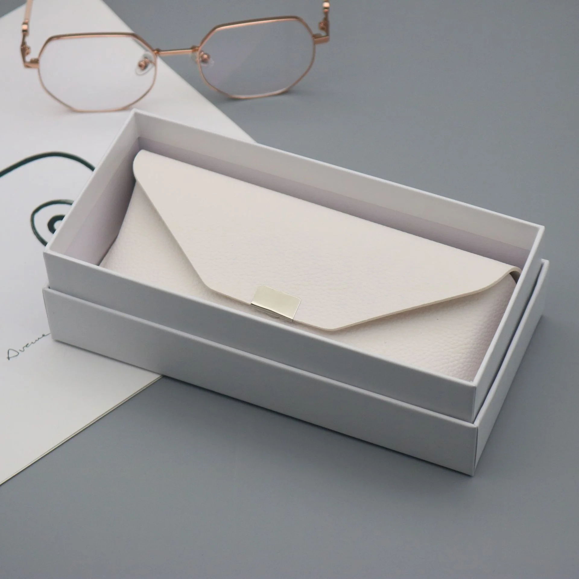 Luxury Leather Eyeglass Case Set 4PCS – Portable Glasses Organizer with Flip-Top Box, Gift Packaging - Details 17