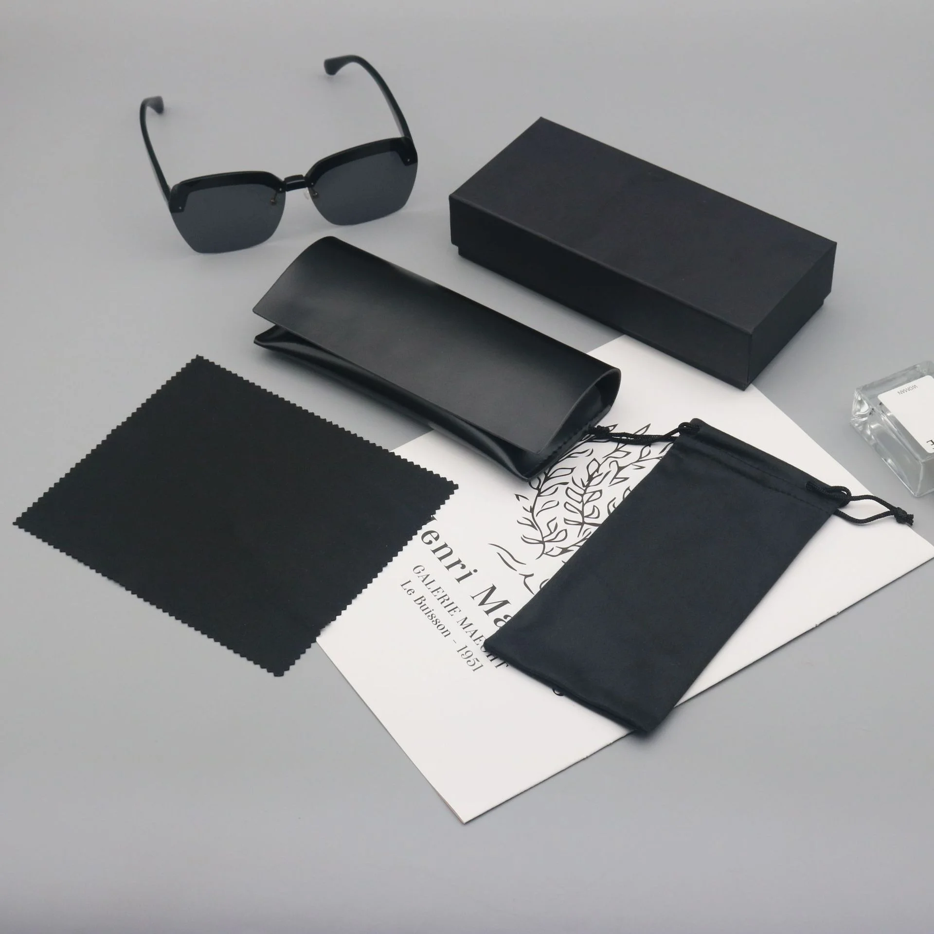 Leather Premium Leather Soft Glasses Case Set — Portable Eyewear Pouch for Sunglasses & Prescription Glasses, Custom Logo Available - Details 4