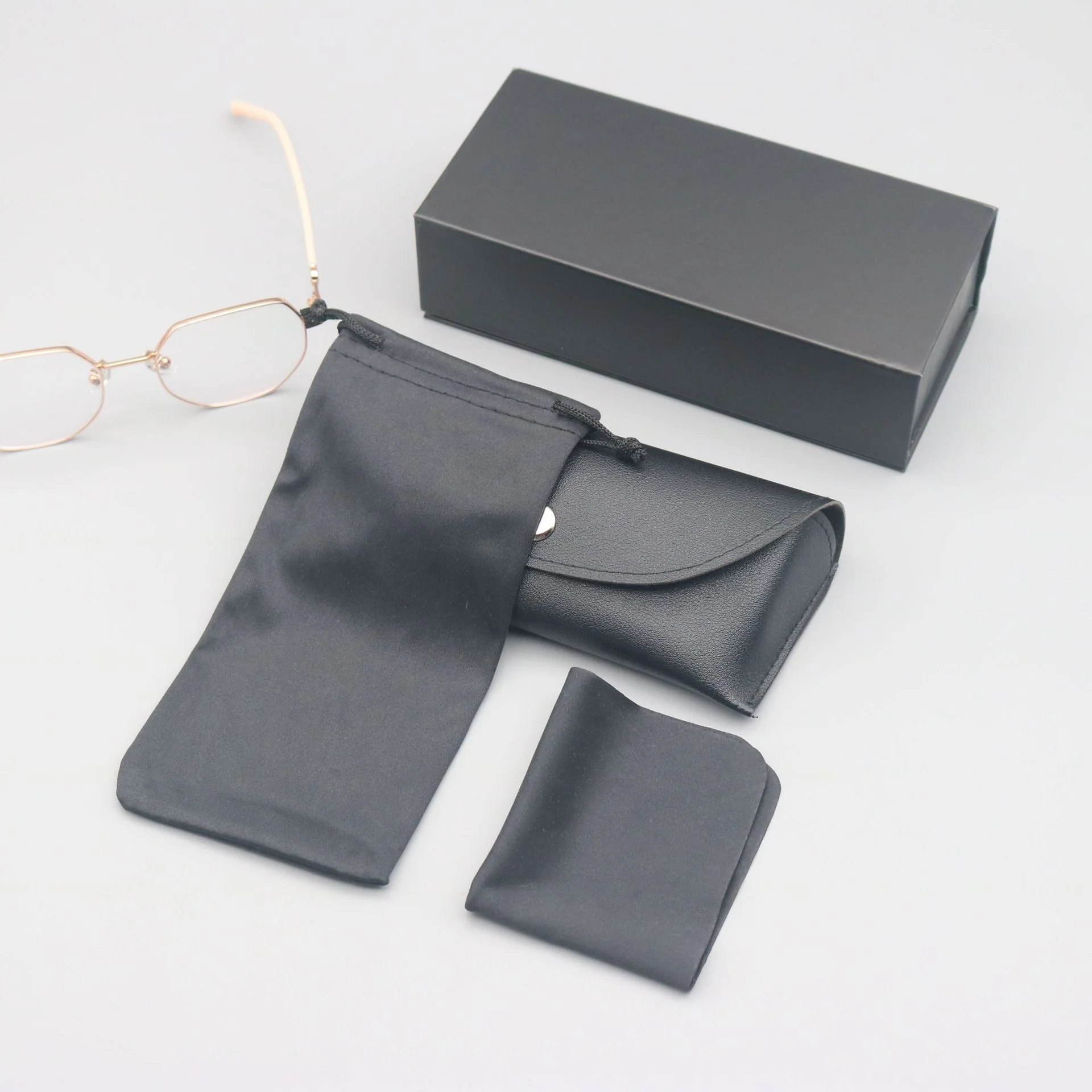 Leather Premium Leather Sunglasses Case Set — Large Capacity Zippered Pouch for Sports & Travel, Custom Logo Available - Details 3