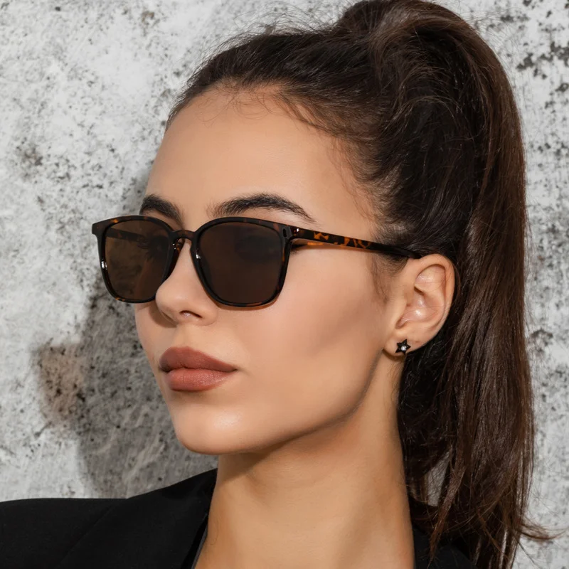 Bright Black, Leopard Print, White, Purple PC New Simple Retro Sunglasses / $0.91 per pair (Wholesale Price) - View 3