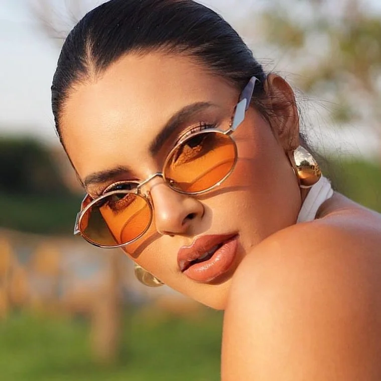 Black PC Women's Oval Small Frame Sunglasses - Premium Designer Style UV400 Fashion Eyewear - Details 1