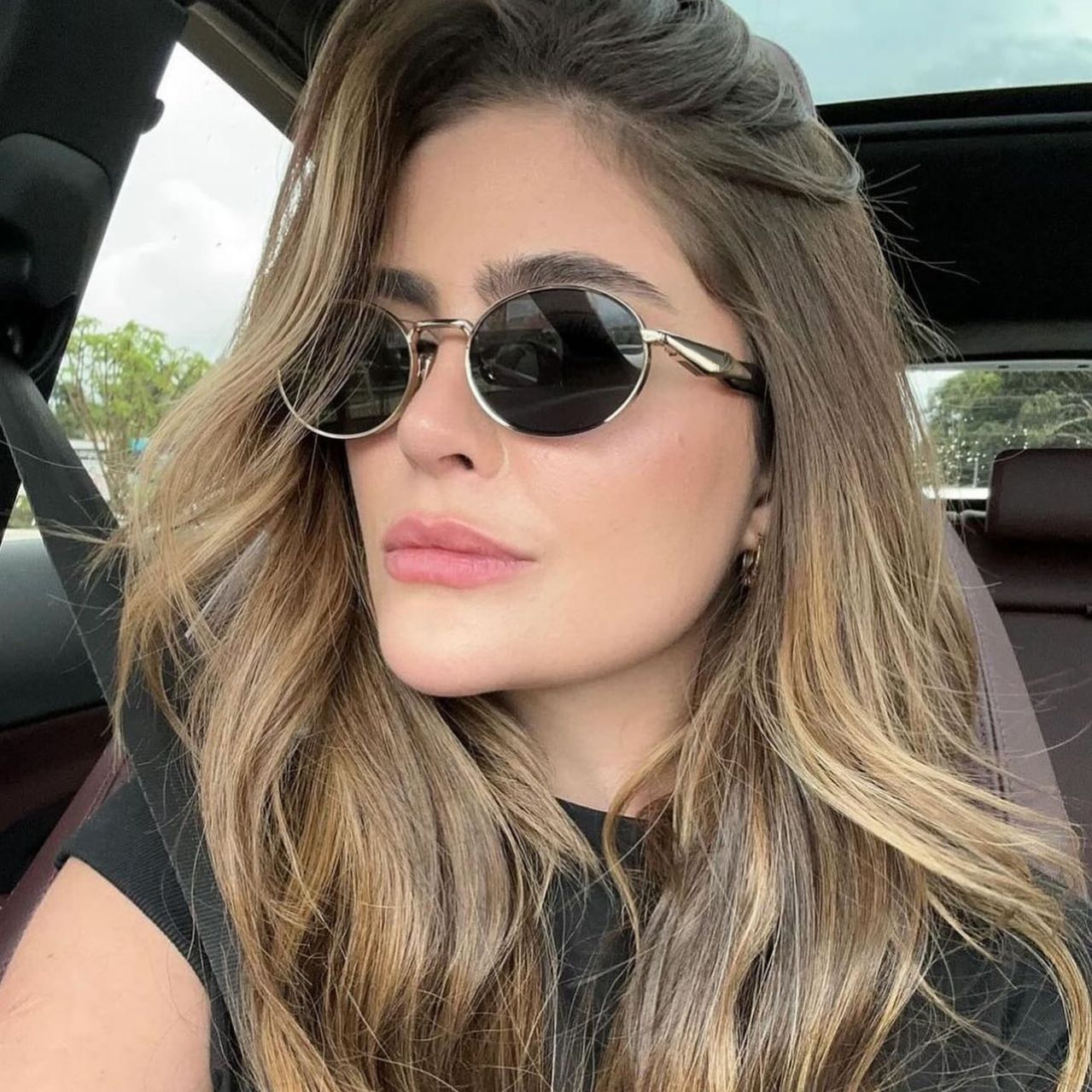 Women's Oval Small Frame Sunglasses - Premium Designer Style UV400 Fashion Eyewear