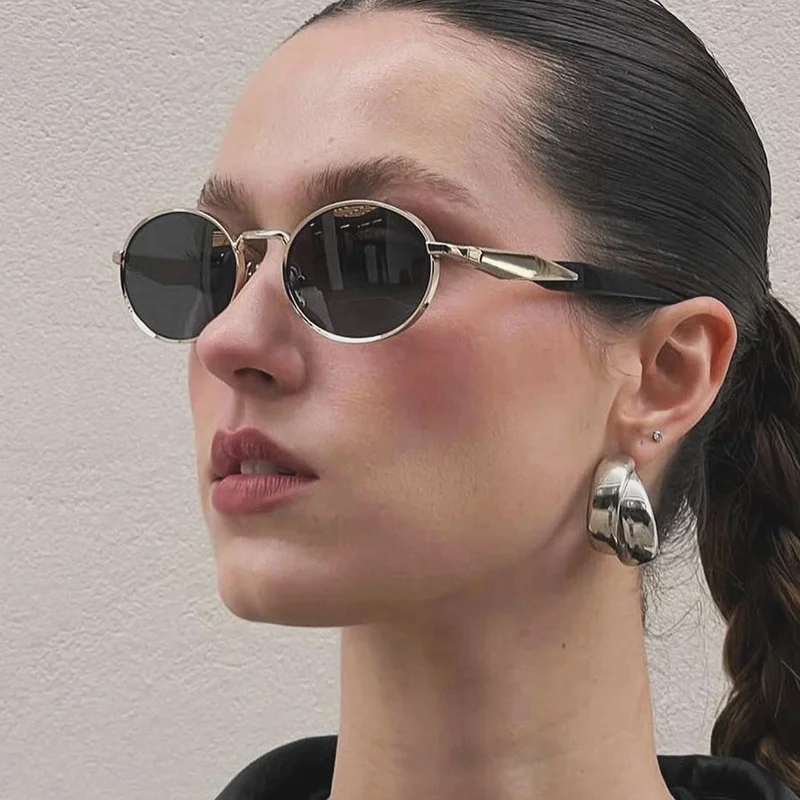 Black PC Women's Oval Small Frame Sunglasses - Premium Designer Style UV400 Fashion Eyewear - View 2