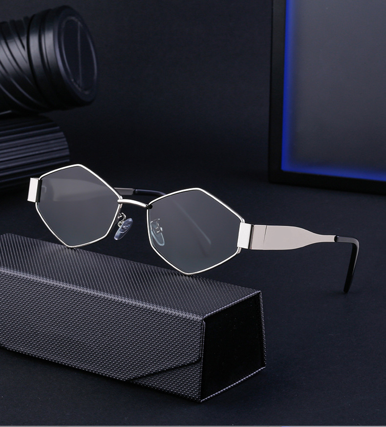 Black Metal Women's Fashion Irregular Metal Sunglasses - Trendy Wide Temple Personalized Shades Wholesale - Details 2