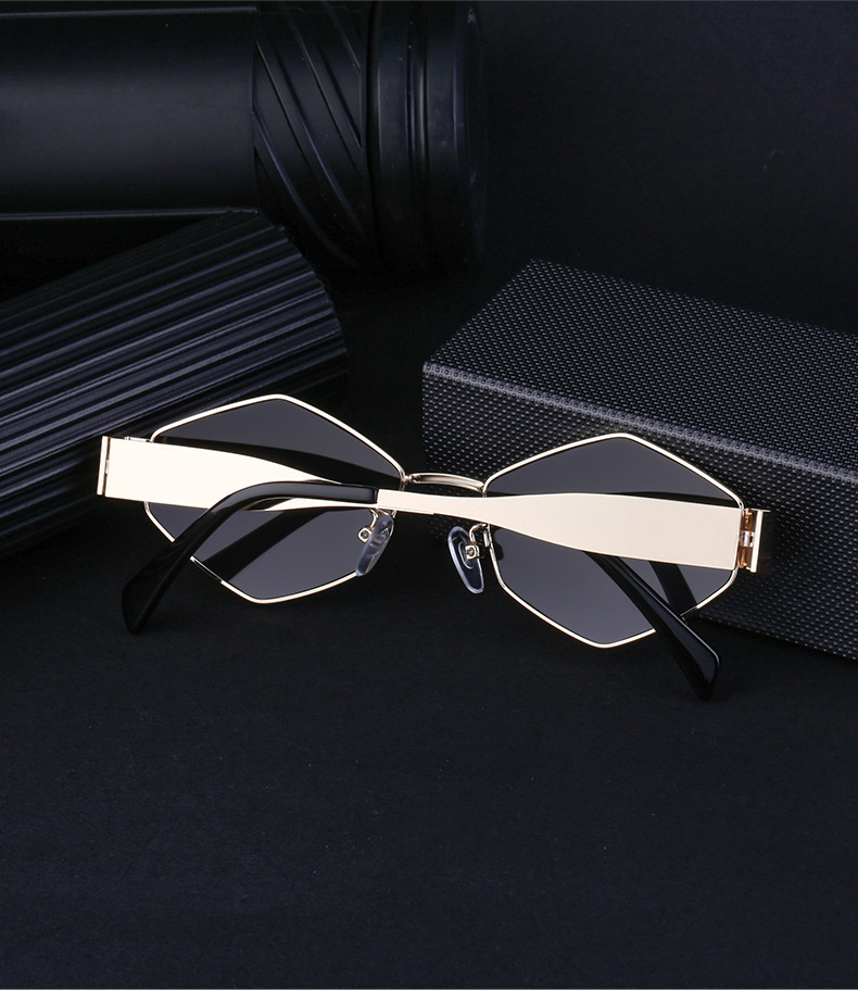 Black Metal Women's Fashion Irregular Metal Sunglasses - Trendy Wide Temple Personalized Shades Wholesale - Details 6