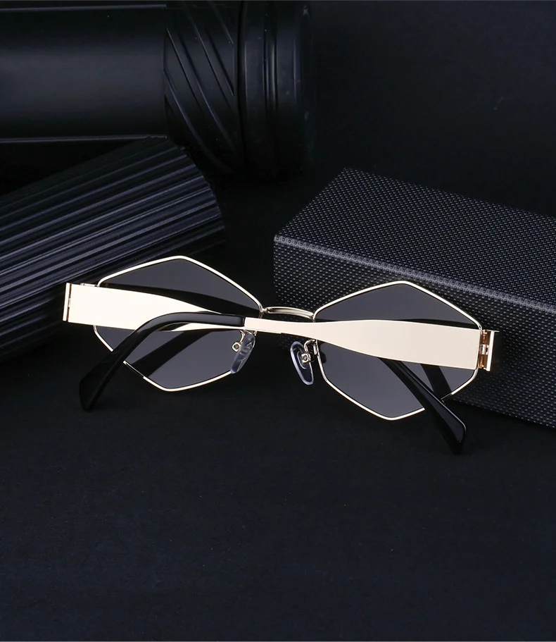 Black Metal Women's Fashion Irregular Metal Sunglasses - Trendy Wide Temple Personalized Shades Wholesale - Details 6