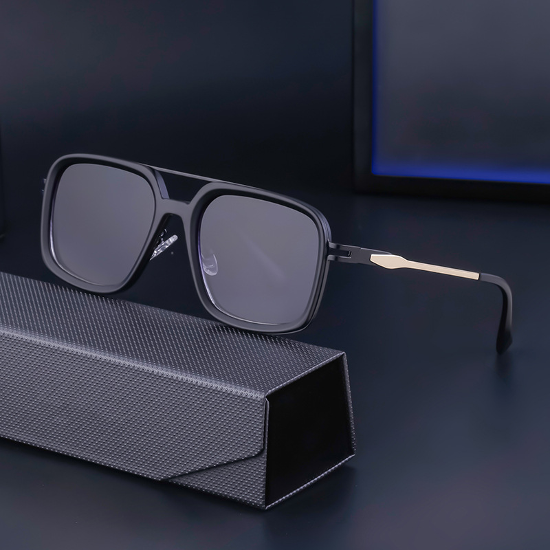 Black PC Men's Premium Retro Square Sunglasses - High-End Polarized Driving Shades Wholesale - View 3