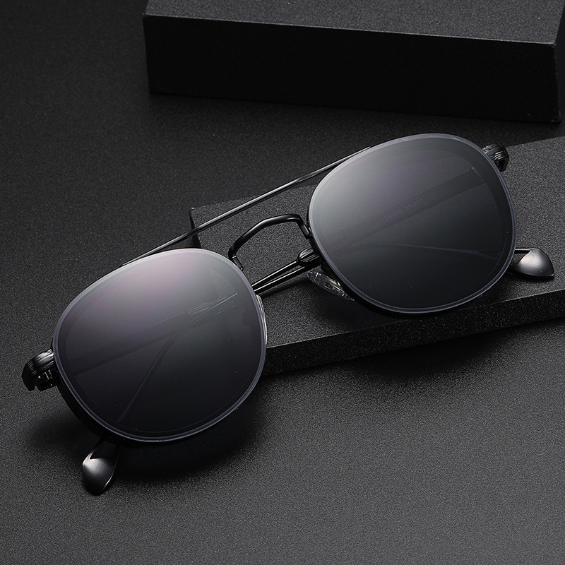 Black Metal Retro Oval Sunglasses - Vintage Small Frame Side Shield Shades - View 3