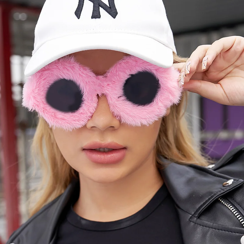 Black PC Women's Fuzzy Round Sunglasses - Fashion Plush Full Frame Viral Shades - Details 1
