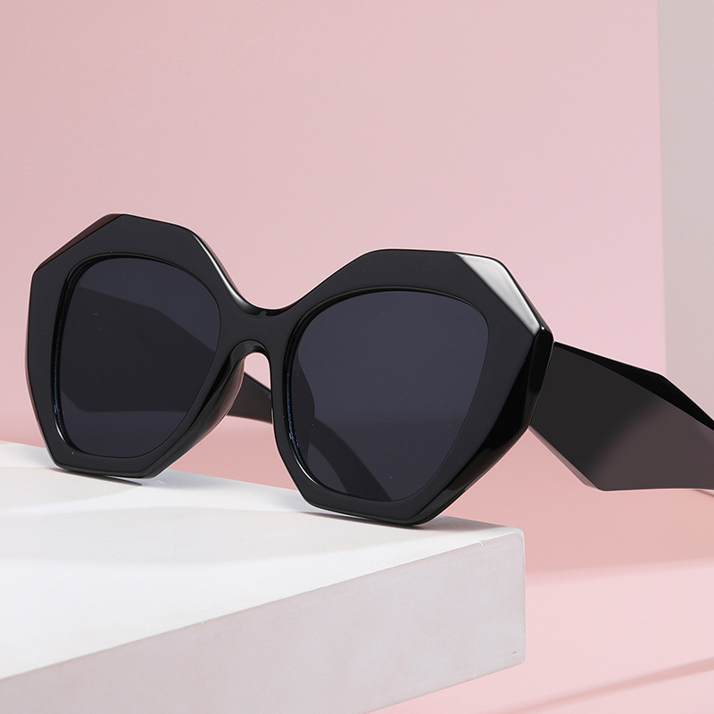 Black PC Women's New Irregular Frame Sunglasses - Trendy Oversized Sun Glasses UV400 - View 2