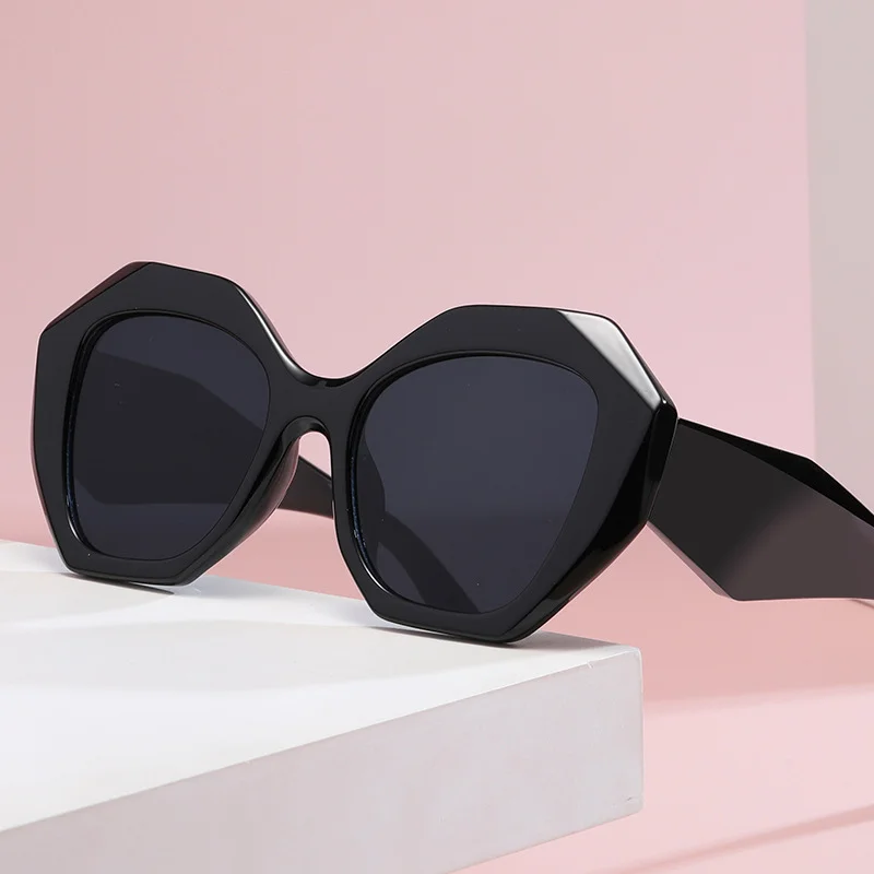 Black PC Women's New Irregular Frame Sunglasses - Trendy Oversized Sun Glasses UV400 - View 2