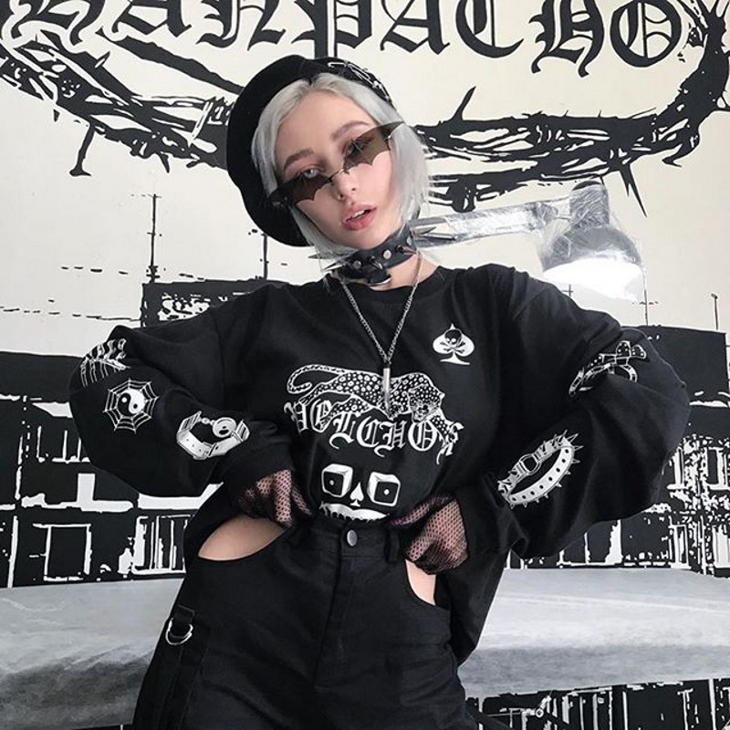 Black PC Novelty Bat Shaped Sunglasses Women - Funny Small Frame Party Streetwear Shades - Details 1