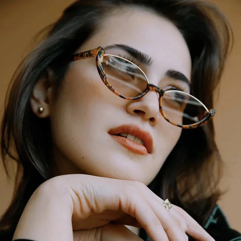 Cat-Eye Small Frame Sunglasses - Y2K Street Style / $0.72 per pair (Wholesale Price)