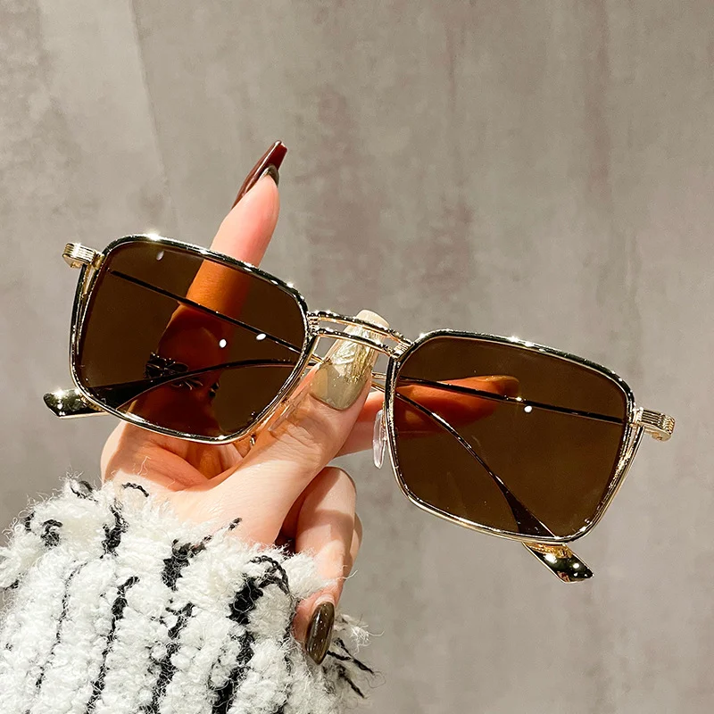 Striped PC Retro Double-Bar Sunglasses - Trendy UV Protection / $1.87 per pair (Wholesale Price) - View 3
