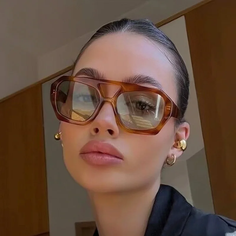 Double-Bridge Sunglasses - Minimalist Color Contrast / $0.89 per pair (Wholesale Price)