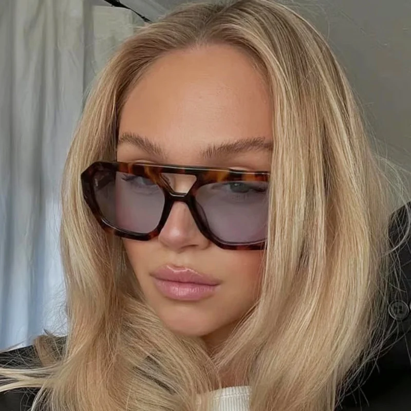 Minimalist color contrast PC Double-Bridge Sunglasses - Minimalist Color Contrast / $0.89 per pair (Wholesale Price) - View 2