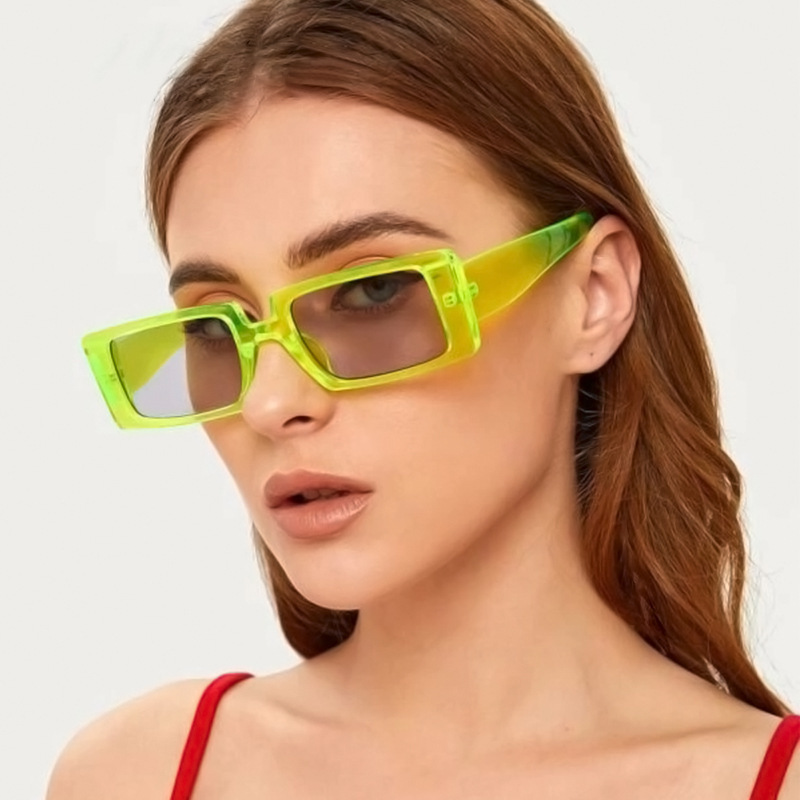 Retro Square Sunglasses / $0.74 per pair (Wholesale Price)