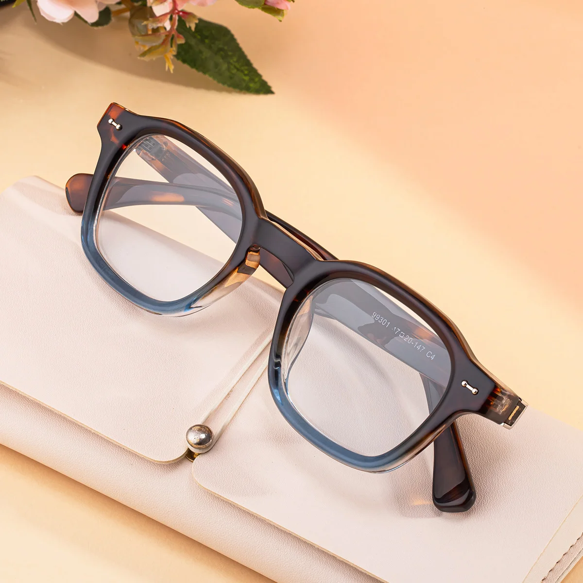 Black PC Chic Women's Mini Square Photochromic Sunglasses. Personalized Street Style Shades with UV400 Protection for Outdoor Looks - View 4