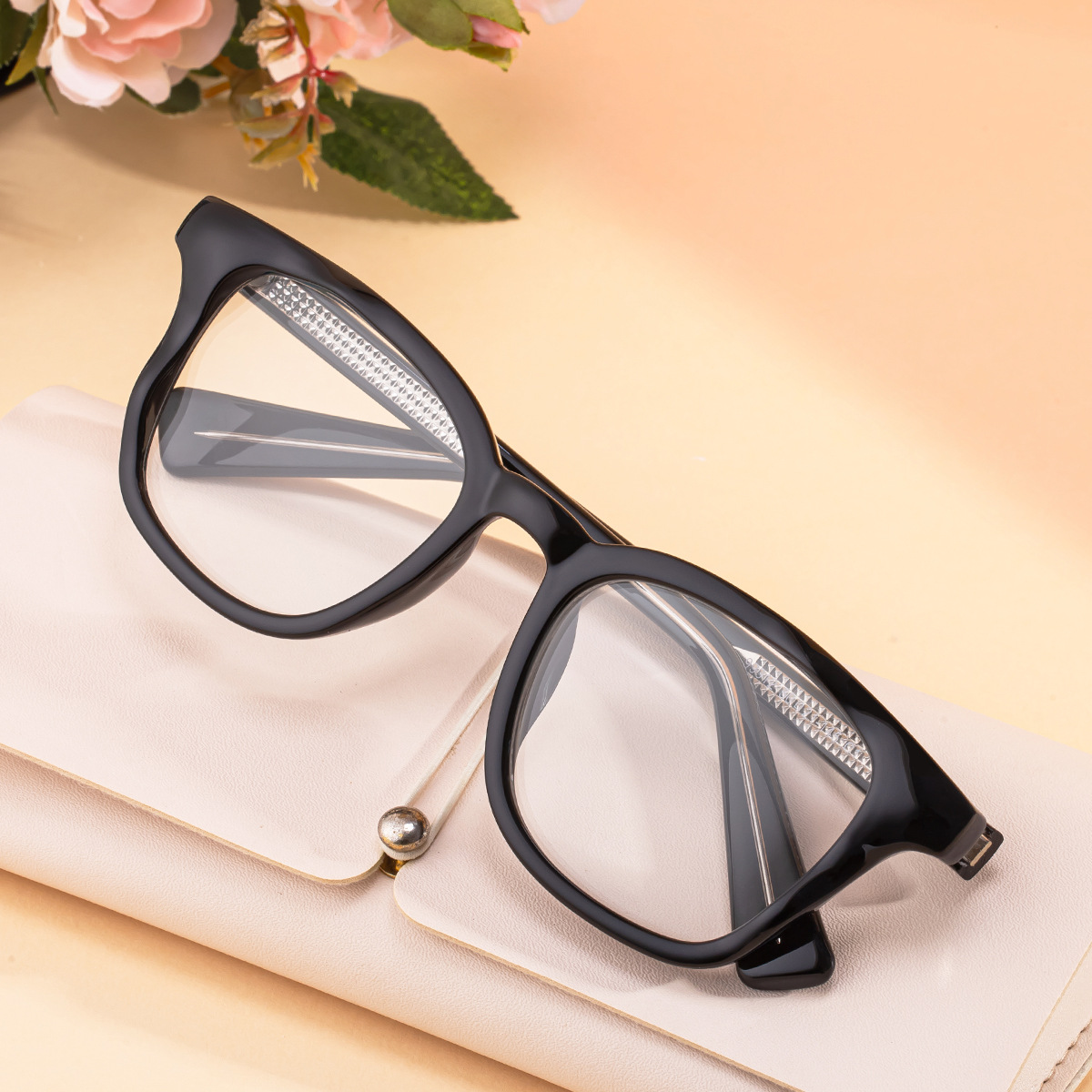Black PC Trendy Women's Square Photochromic Sunglasses – EU/US Style Propionate Frame with Insert Pins for Outdoor UV Protection - View 4