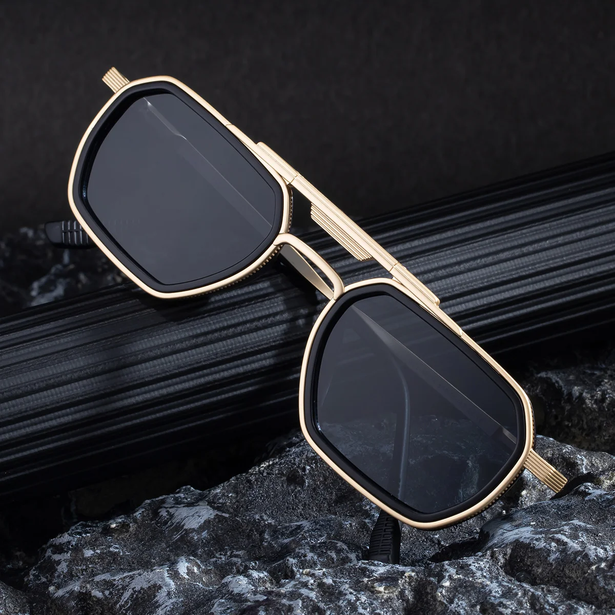 Black Zinc Alloy Men's Retro Square Sunglasses - Trendy Punk Style, Double Bridge Design & Flexible Spring Temples – Vintage Cool Eyewear - View 4