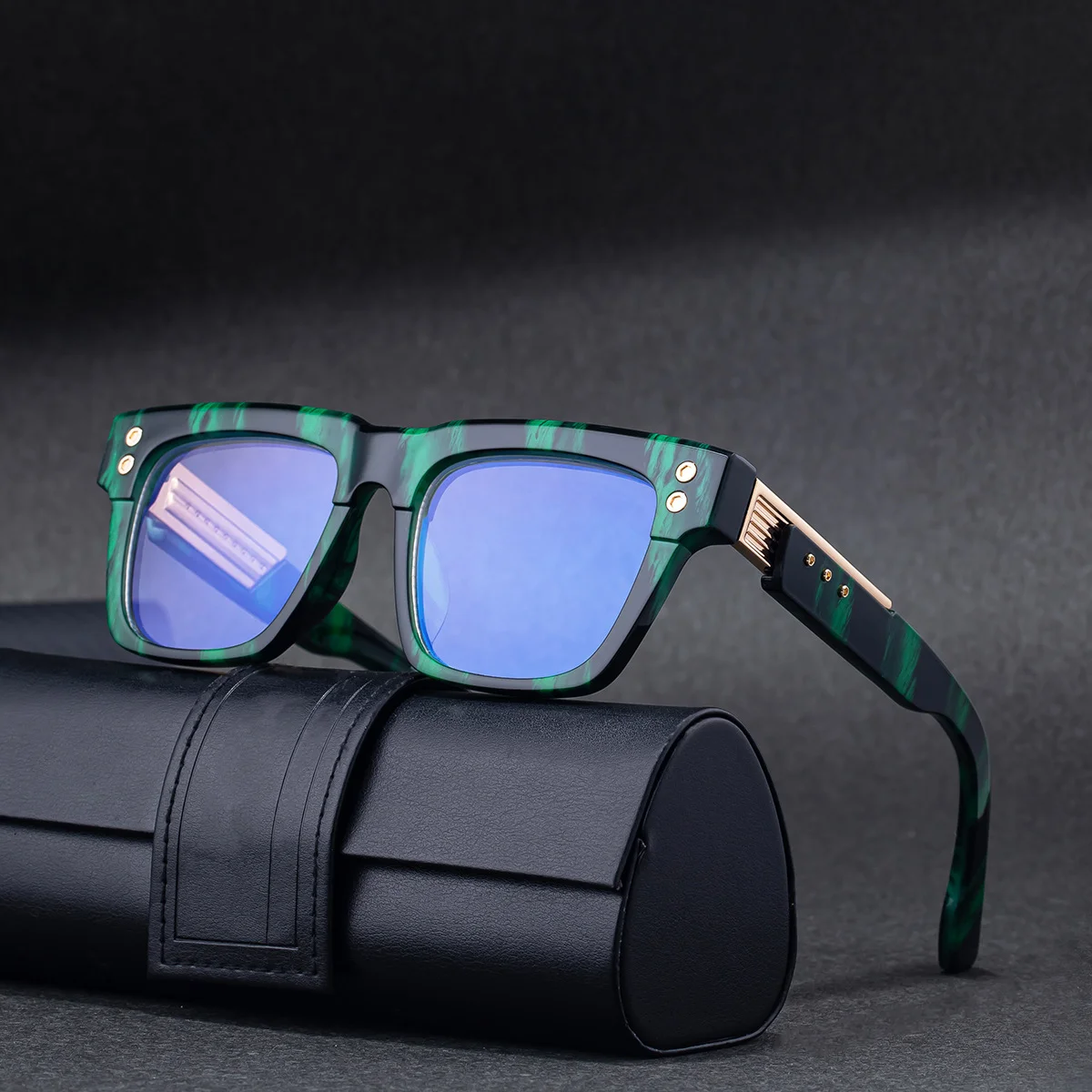 Black PC Men's Retro Square Photochromic Sunglasses - EU/US Fashion Style, Unique Design & UV400 Protection for Outdoor Activities - View 2