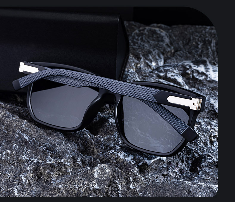 Black PC Men's Retro Square Polarized Sunglasses - Trendy Fashion Frame, Anti-Glare for Driving & Outdoor UV400 Protection - Details 4