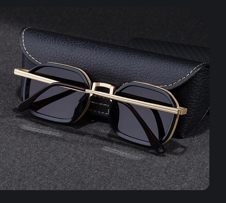 Black Zinc Alloy Men's Retro Square Sunglasses - Trendy Unique Style, Flexible Spring Hinge Temples & UV400 Sun Protection for Outdoor Wear - Details 2