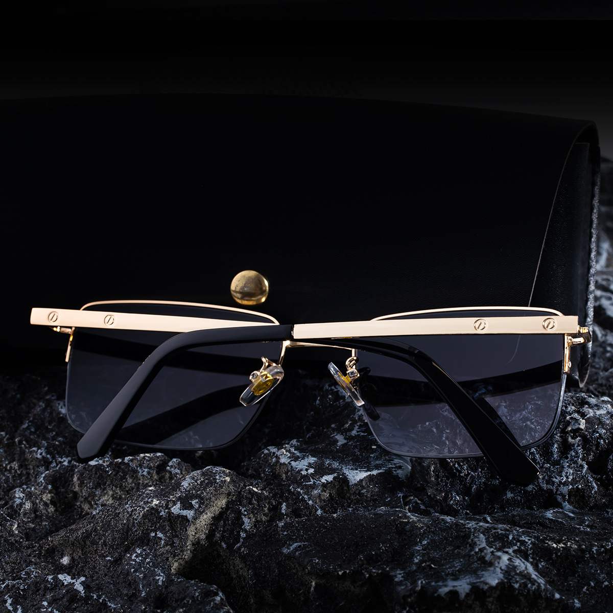 Men's Trendy Square Sunglasses - Unique Metal Frame Design – Stylish Outdoor Sun Protection & UV400 Shades Details and Specifications