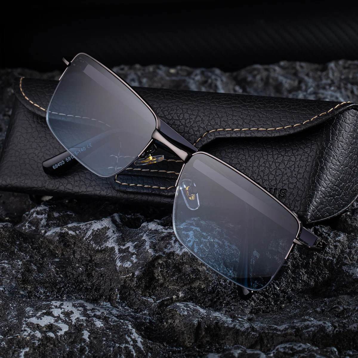 Black Zinc Alloy Men's Trendy Square Sunglasses - Unique Metal Frame Design – Stylish Outdoor Sun Protection & UV400 Shades - View 4