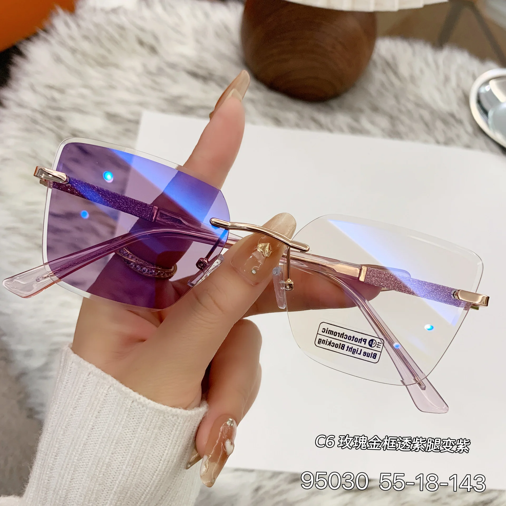 Black Zinc Alloy Women's Trendy Square Rimless Photochromic Sunglasses - Thickened Impact-Resistant Lenses with Flexible Spring Hinges – All-Day Comfort & UV Protection - Details 8