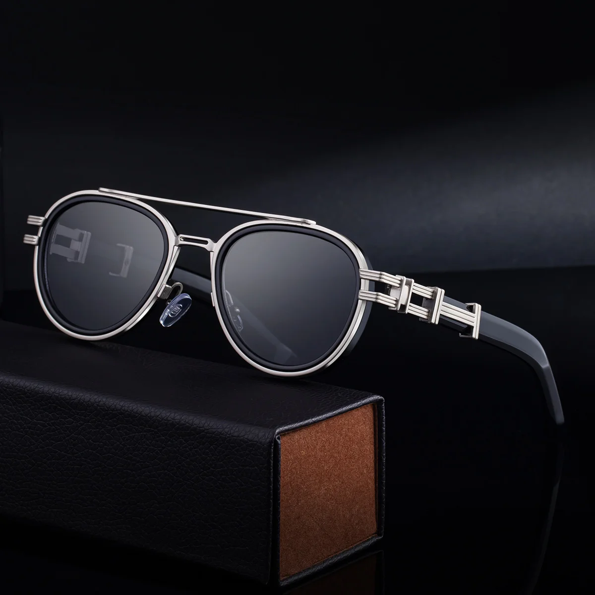 Black Zinc Alloy Men's Retro Metal Oval Sunglasses - Stylish Double Bridge Frame – Vintage Sun Protection Eyewear with UV400 - View 3