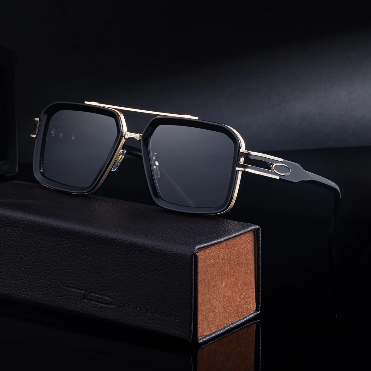 Black Zinc Alloy Men's Retro Square Sunglasses with Double Bridge - New High-End Fashion Eyewear for Outdoor Sun Protection – Stylish Male Shades - View 2