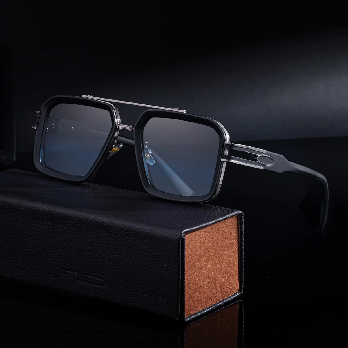 Black Zinc Alloy Men's Retro Square Sunglasses with Double Bridge - New High-End Fashion Eyewear for Outdoor Sun Protection – Stylish Male Shades - View 3