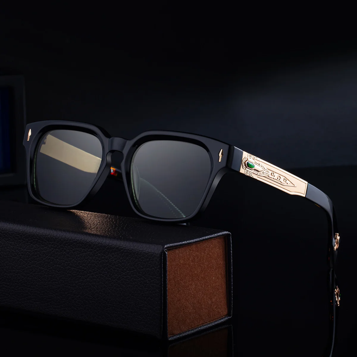Black Zinc Alloy Men's Retro Square Polarized Sunglasses - New High-End Fashion Eyewear with Unique Design – Premium UV Protection Shades for Outdoor - View 2