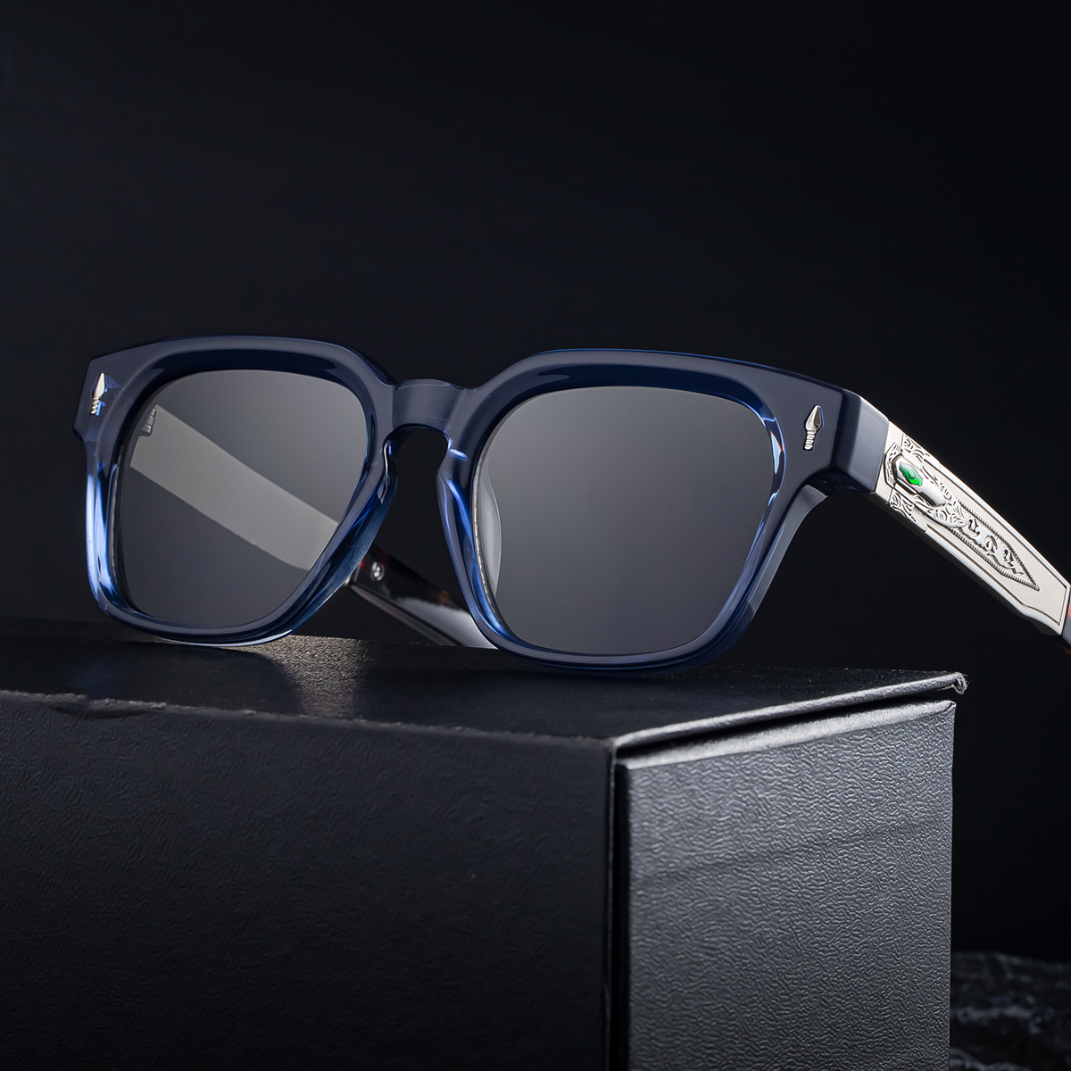 Black Zinc Alloy Men's Retro Square Polarized Sunglasses - New High-End Fashion Eyewear with Unique Design – Premium UV Protection Shades for Outdoor - View 3