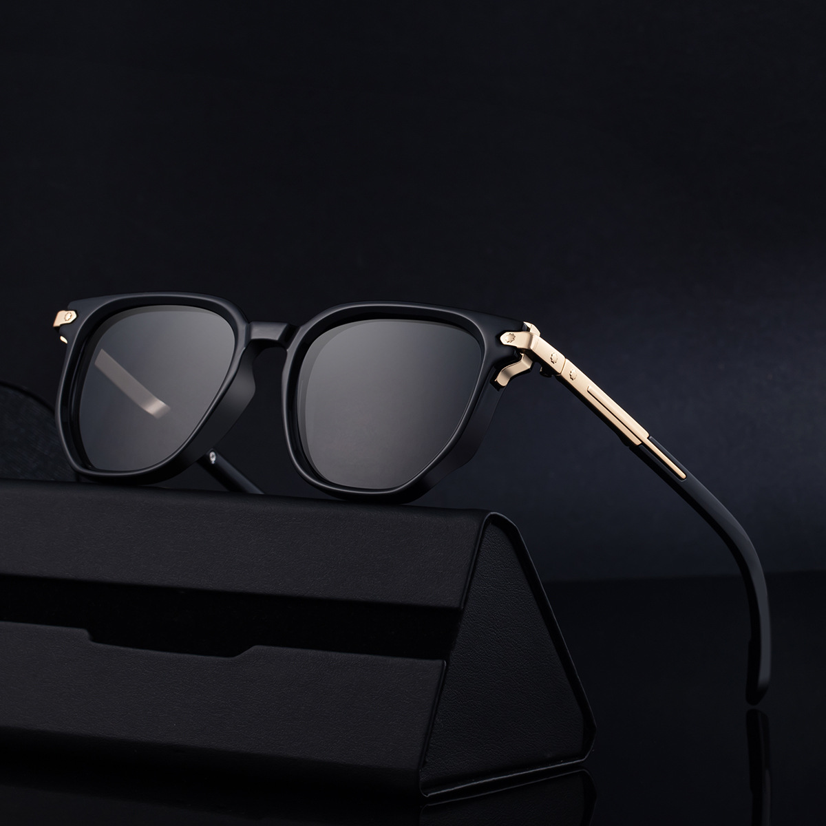 Black Zinc Alloy Men's Trendy Polygon Sunglasses - New Unique Design with Durable Zinc Alloy Temples – High-End Fashion Sun Protection Eyewear - View 3