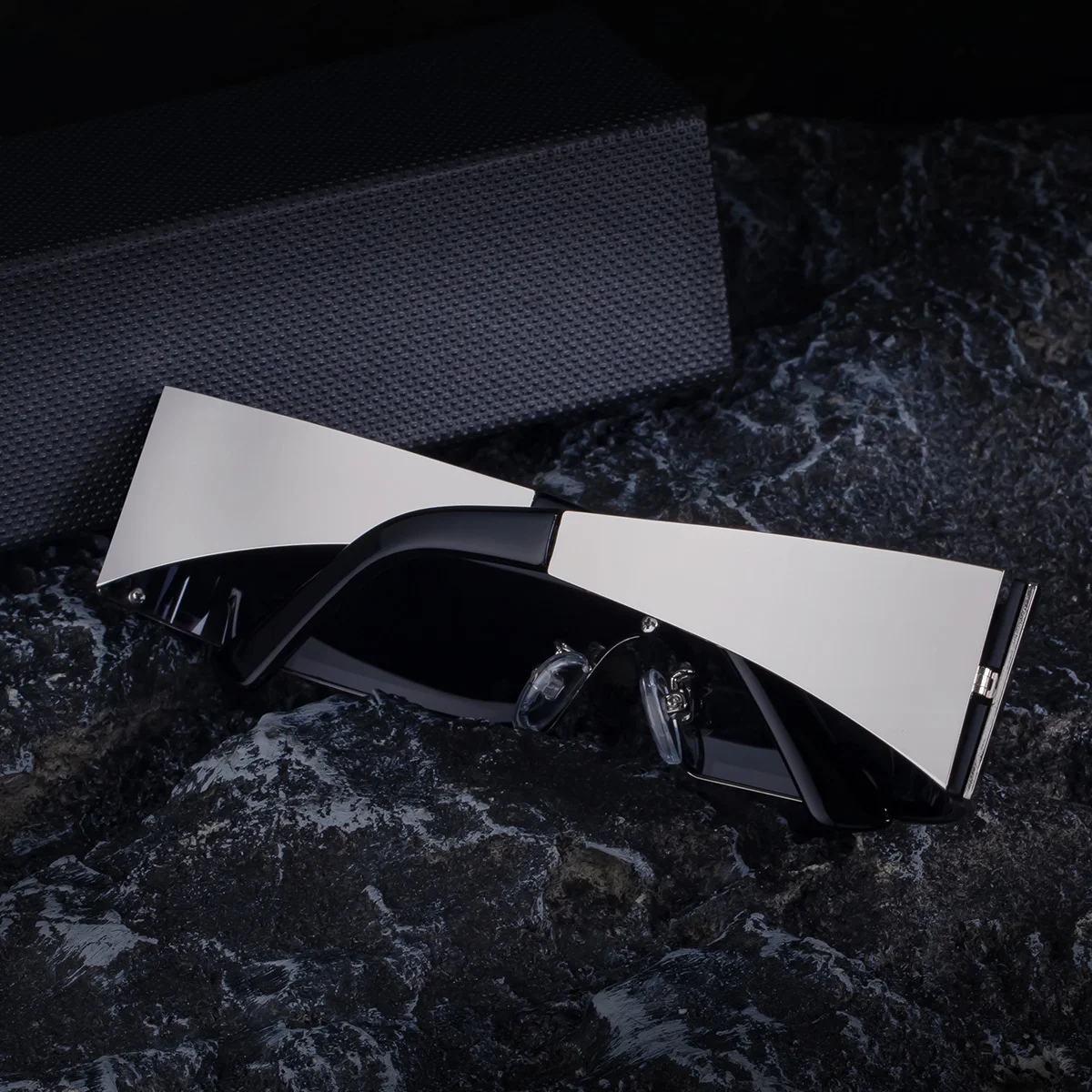 C1 Black Gray, C2 Gold Gray, C3 Silver Gray, C4 Gold Brown Copper alloy New Fashion Small Square Rimless Integrated Sunglasses - Personalized Metal UV Protection Shades - Details 7