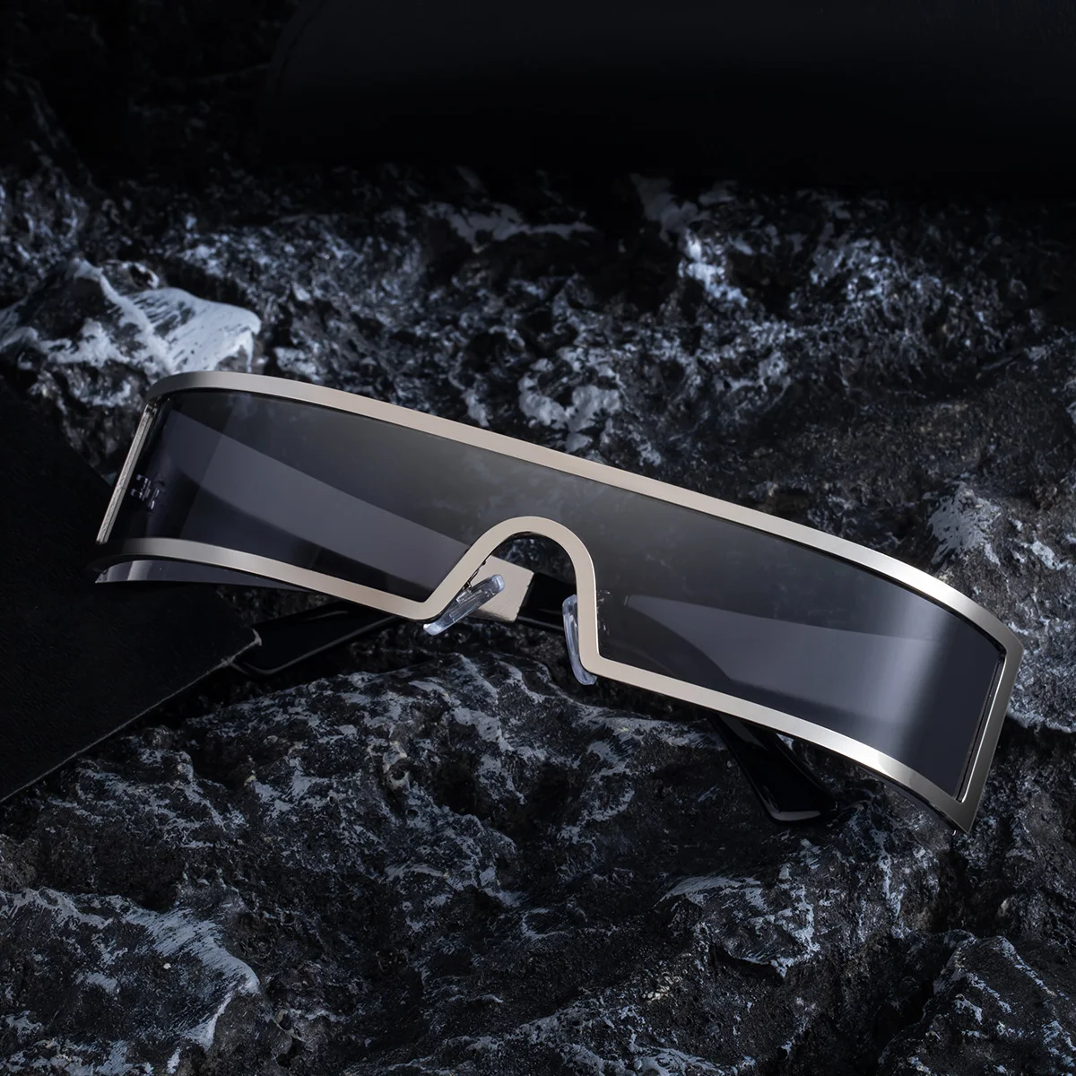 C1 Black Gray, C2 Gold Gray, C3 Silver Gray, C4 Gold Brown Copper alloy New Fashion Small Square Rimless Integrated Sunglasses - Personalized Metal UV Protection Shades - View 3