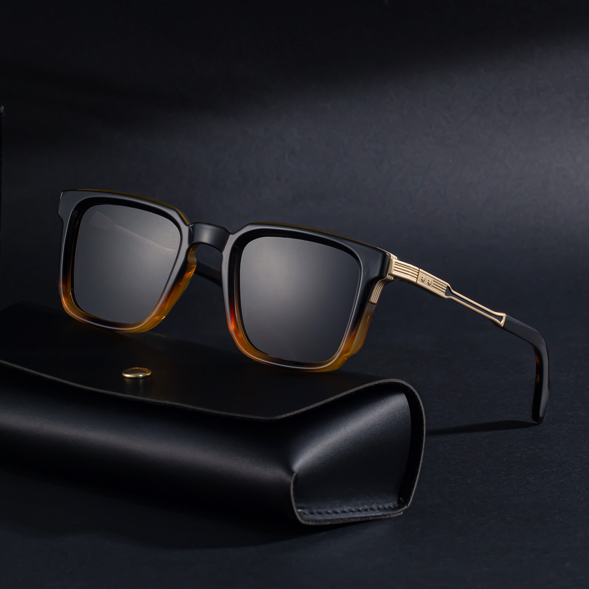 Black Zinc Alloy New Fashion Men's Square Polarized Sunglasses - Unique Outdoor Trendy UV Protection Shades - View 3