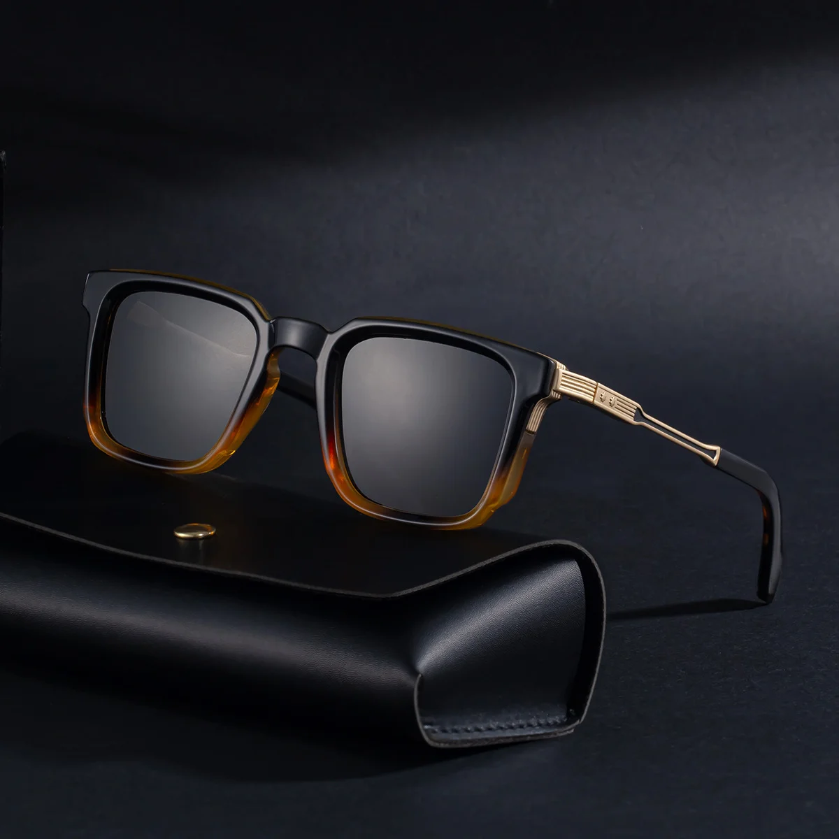 Black Zinc Alloy New Fashion Men's Square Polarized Sunglasses - Unique Outdoor Trendy UV Protection Shades - View 3