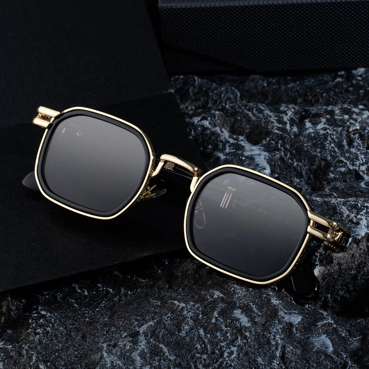 Black Zinc Alloy New Fashion Men's Square Sunglasses - Retro Punk Style Premium UV Protection Shades - View 3