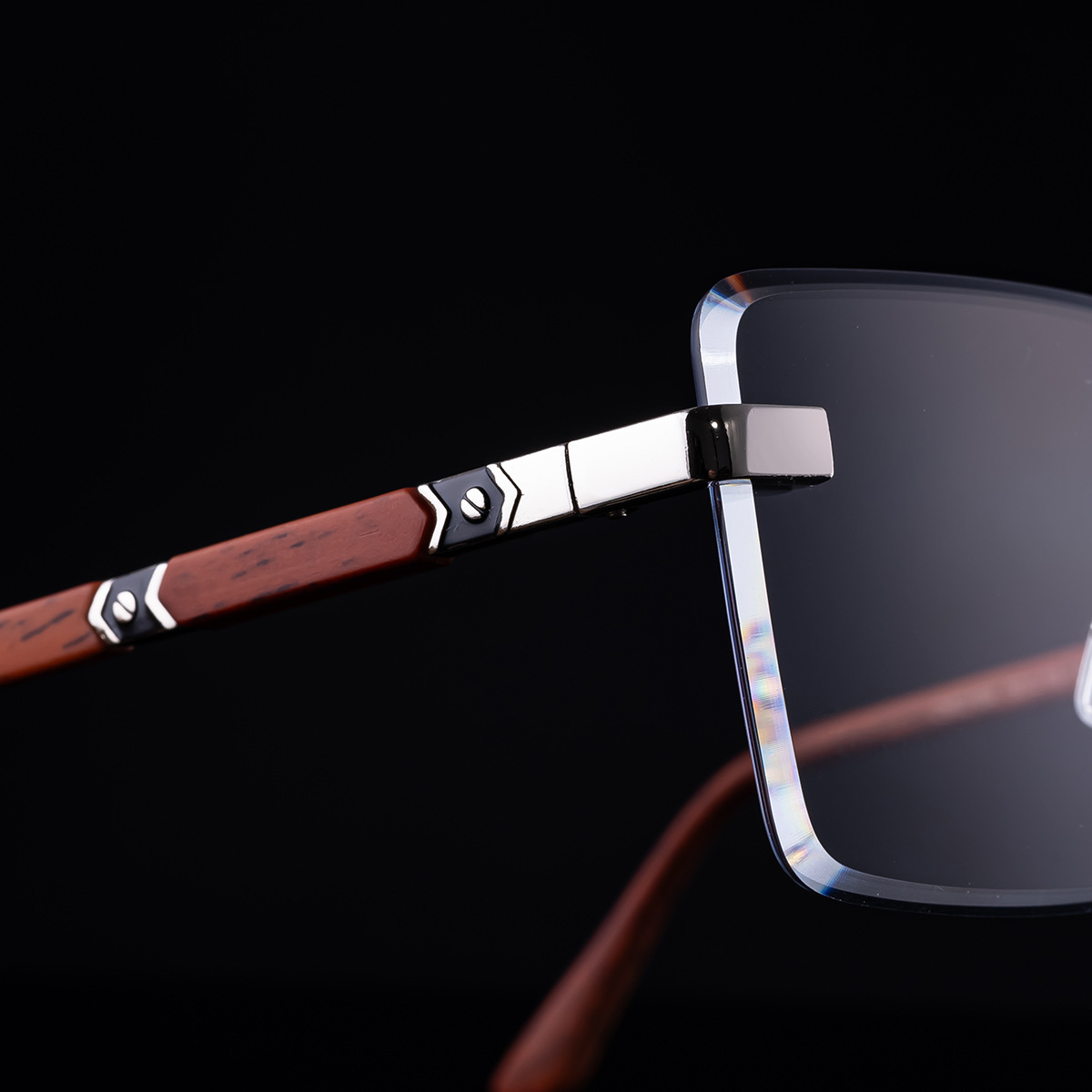 Black PC New Fashion Square Photochromic Sunglasses – Unique Trendy UV400 Outdoor Sun Glasses with Variable Tint - Details 8