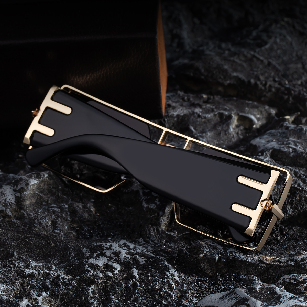 Men's Fashion Square Hollow Sunglasses - Trendy Metal Frame UV400 Protection Details and Specifications