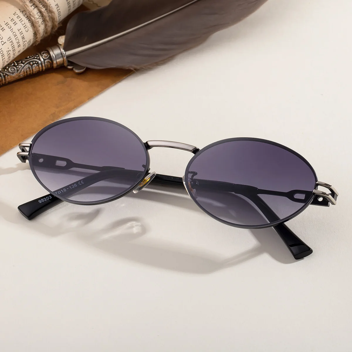Black metal Women's Fashion Oval Sunglasses - Trendy Personalized Outdoor UV400 Eyewear - View 4