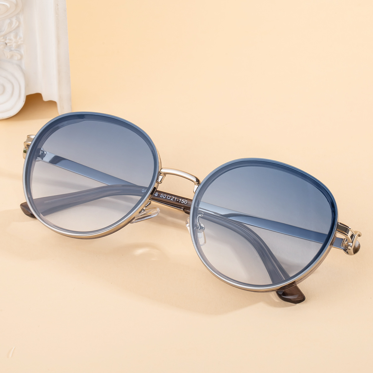 Women's Fashion Round Sunglasses - Punk Style Outdoor Premium Sun Glasses Custom Eyewear